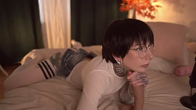 Snapshot of ifuckingtoy_ chatting on 10-19-25, 01:01 ifuckingtoy  online show from 10-19-25, 01:01