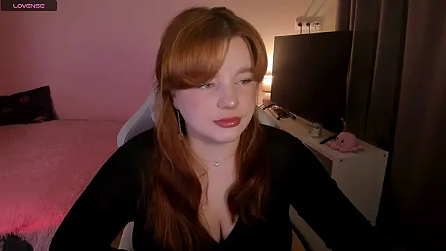 Snapshot of _Lisa_x chatting on 12-01-24, 04:29  Lisa x online show from 12-01-24, 04:29