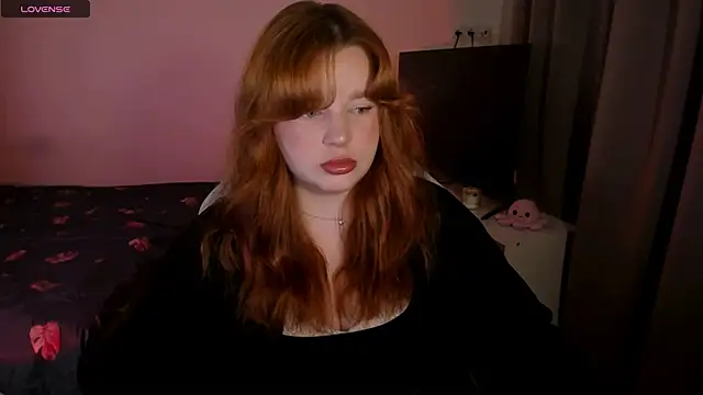 Snapshot of _Lisa_x chatting on 12-04-24, 05:16  Lisa x online show from 12-04-24, 05:16