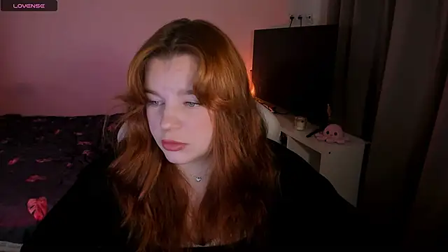 Snapshot of _Lisa_x chatting on 12-04-24, 08:23  Lisa x online show from 12-04-24, 08:23