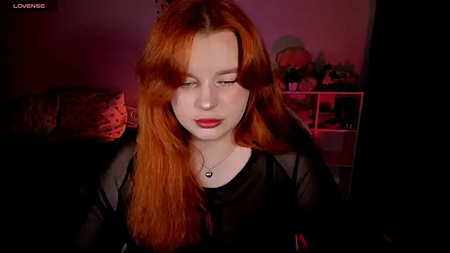 Snapshot of _Lisa_x chatting on 10-07-25, 02:36  Lisa x online show from 10-07-25, 02:36