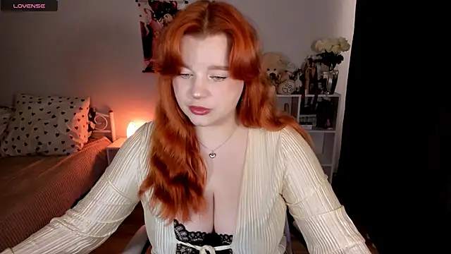  Lisa x online show from 11-18-25, 05:23