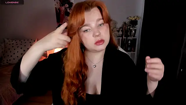  Lisa x online show from 11-28-25, 05:43