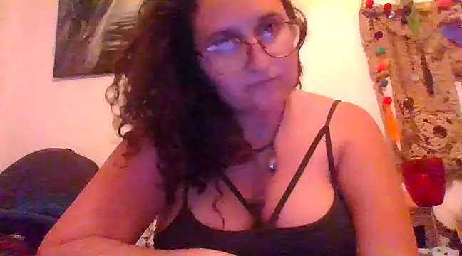 juicyrubies online show from 12-28-24, 05:14