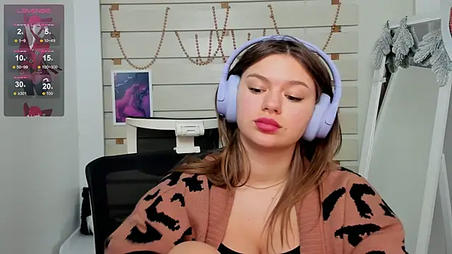 Josephine Kiss online show from 01-11-25, 11:34