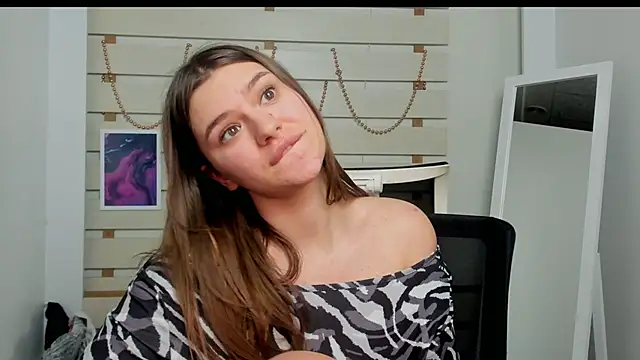 Josephine Kiss online show from 02-05-25, 11:39