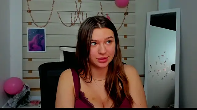 Josephine Kiss online show from 02-12-25, 10:37