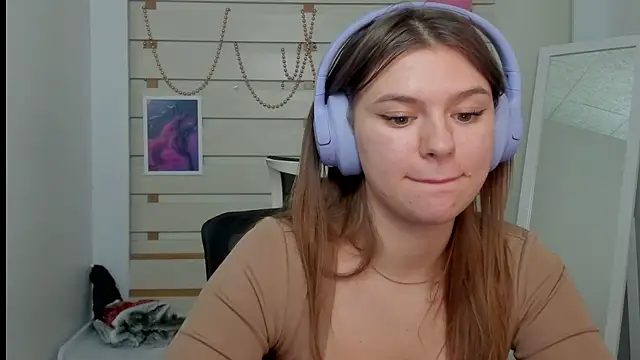 Josephine Kiss online show from 02-19-25, 04:33