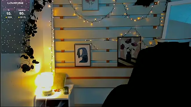 Josephine Kiss online show from 02-04-26, 01:06