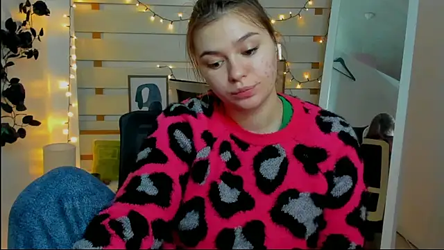 Josephine Kiss online show from 02-25-26, 01:54