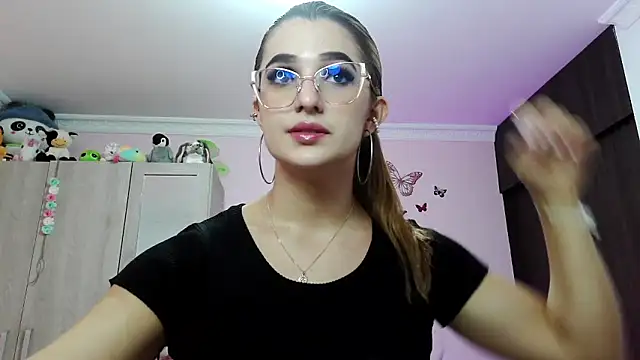 caroline jonson online show from 12-19-24, 07:29