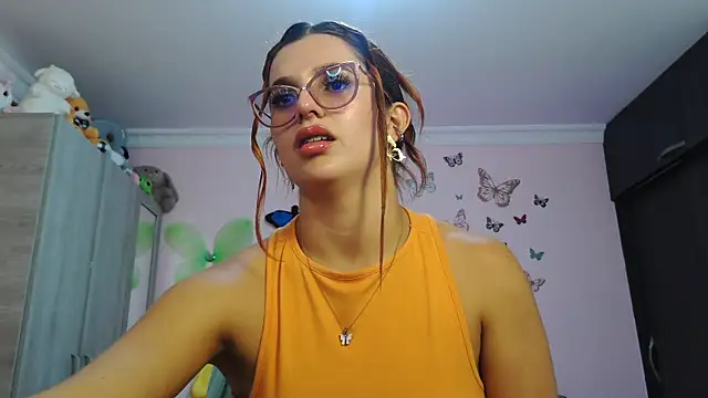 caroline jonson online show from 11-18-25, 07:29