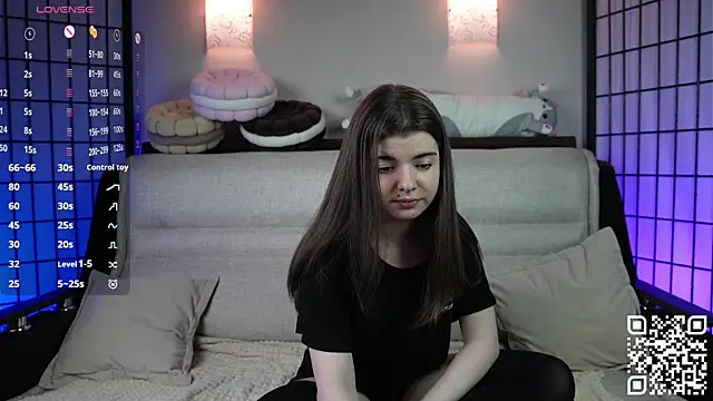 Mary Shake online show from 11-22-25, 11:15