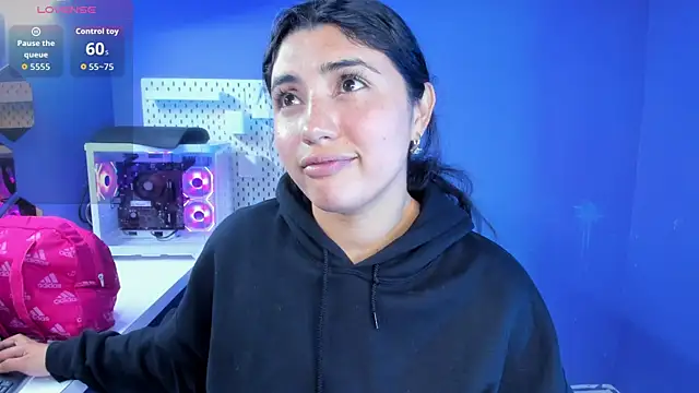 Danna 777  online show from 10-30-25, 10:21