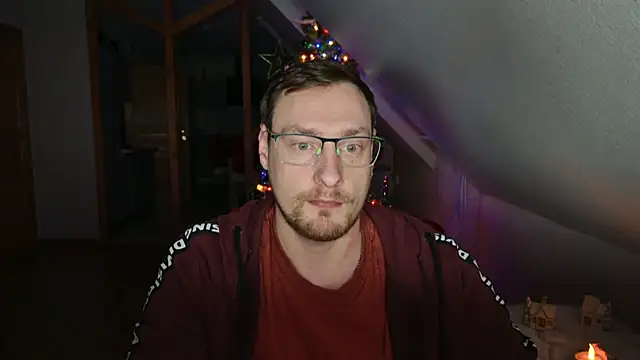 Snapshot of Relsxboy chatting on 12-09-24, 10:41 Relsxboy online show from 12-09-24, 10:41