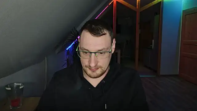 Snapshot of Relsxboy chatting on 02-10-25, 05:30 Relsxboy online show from 02-10-25, 05:30