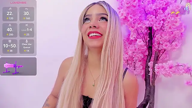 SenniaBella online show from 02-18-25, 01:44