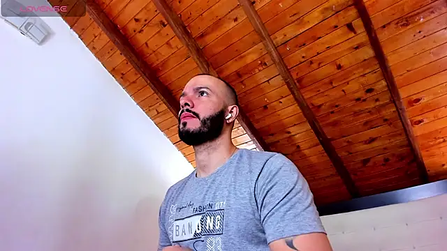 Tom Bailey online show from 12-02-25, 12:32