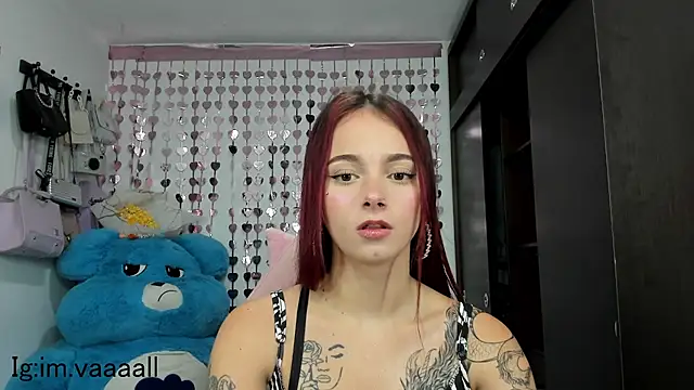 Snapshot of lucyy_tay chatting on 02-13-25, 09:49 lucyy tay online show from 02-13-25, 09:49