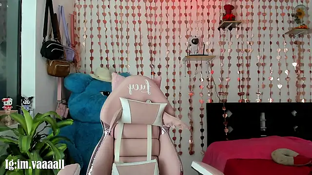 Snapshot of lucyy_tay chatting on 10-04-25, 02:31 lucyy tay online show from 10-04-25, 02:31