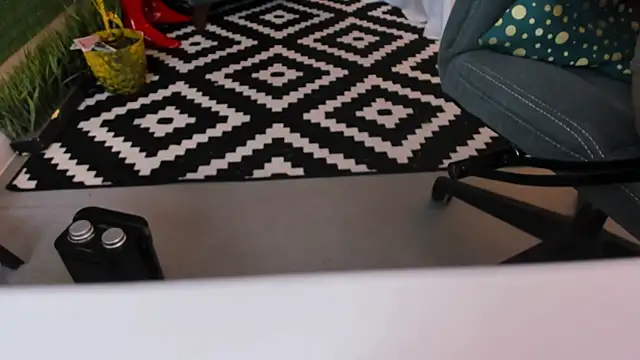 Snapshot of LolaLemona chatting on 12-27-24, 01:18 LolaLemona online show from 12-27-24, 01:18