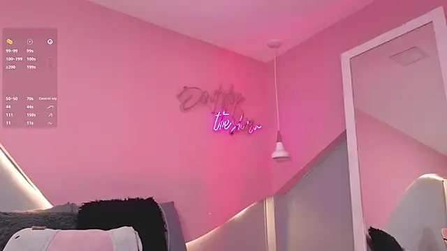 Snapshot of AllisonRoberts_ chatting on 04-07-26, 11:21 AllisonRoberts online show from 04-07-26, 11:21