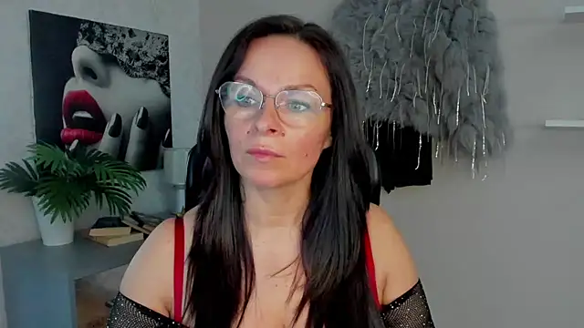 HelenLuxx online show from 03-23-25, 07:20