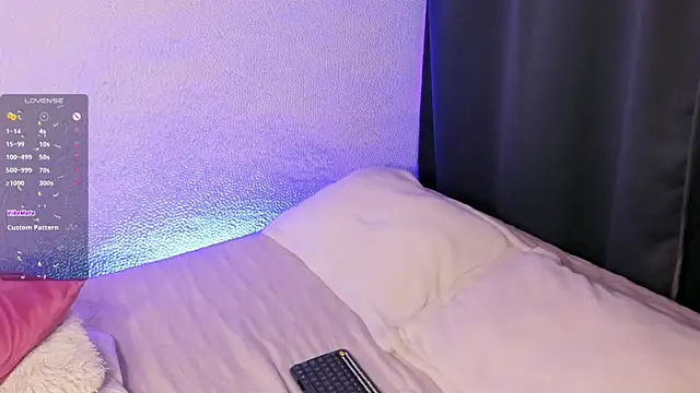 Snapshot of callme__val chatting on 02-23-25, 02:29 callme val online show from 02-23-25, 02:29