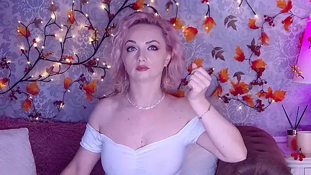 EllianaReese online show from 09-19-25, 01:40