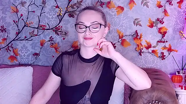 EllianaReese online show from 11-29-25, 03:42