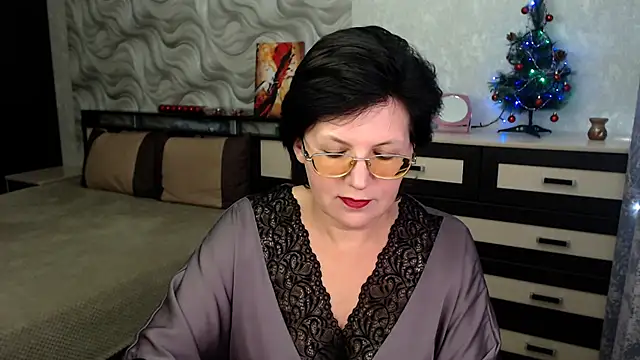 VitaCharm online show from 12-19-25, 09:11