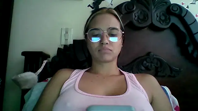 trianabell online show from 09-08-25, 04:39