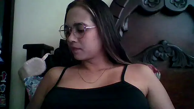 trianabell online show from 09-23-25, 04:54