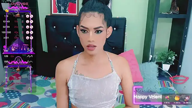 Snapshot of Amanda_bigx chatting on 02-15-25, 12:43 Amanda bigx online show from 02-15-25, 12:43