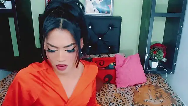 Snapshot of Amanda_bigx chatting on 03-08-25, 07:27 Amanda bigx online show from 03-08-25, 07:27