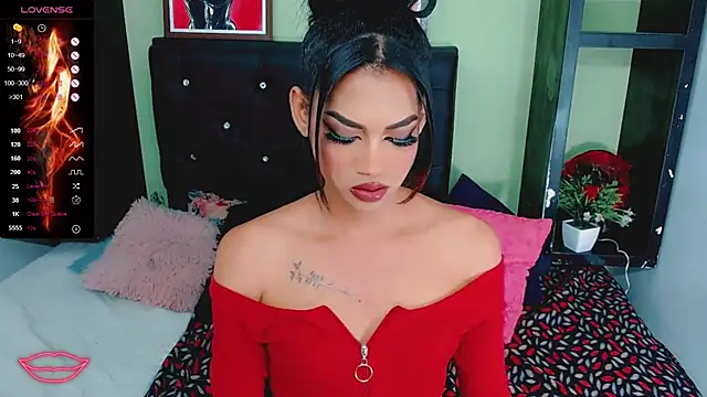 Snapshot of Amanda_bigx chatting on 03-09-25, 03:05 Amanda bigx online show from 03-09-25, 03:05