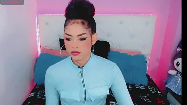 Snapshot of Amanda_bigx chatting on 09-30-25, 06:51 Amanda bigx online show from 09-30-25, 06:51