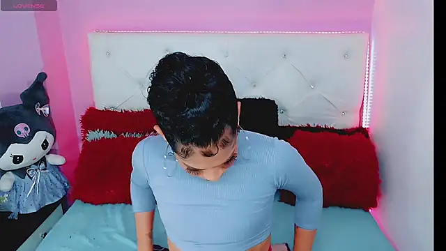 Snapshot of Amanda_bigx chatting on 10-09-25, 05:38 Amanda bigx online show from 10-09-25, 05:38