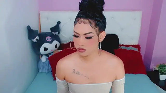 Snapshot of Amanda_bigx chatting on 10-16-25, 04:46 Amanda bigx online show from 10-16-25, 04:46