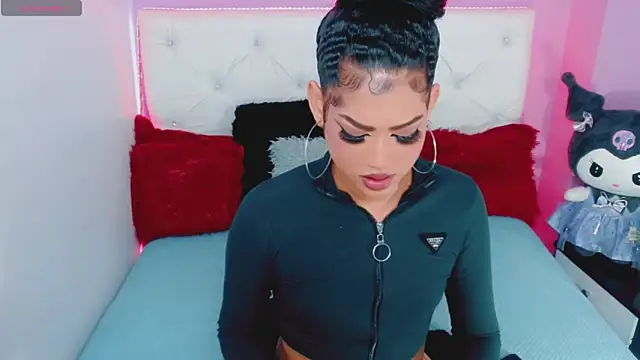 Snapshot of Amanda_bigx chatting on 10-17-25, 06:05 Amanda bigx online show from 10-17-25, 06:05