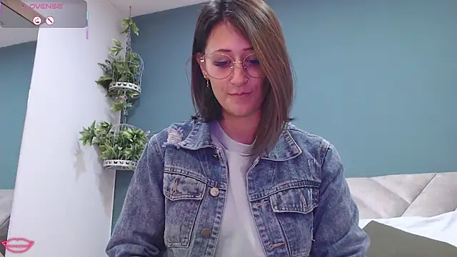 SharisWillian online show from 01-29-25, 03:44