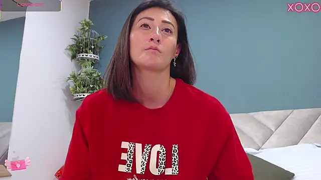 SharisWillian online show from 09-09-25, 04:01