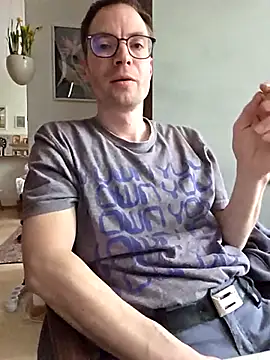 Snapshot of Schnubby1 chatting on 02-24-25, 03:42 Schnubby1 online show from 02-24-25, 03:42