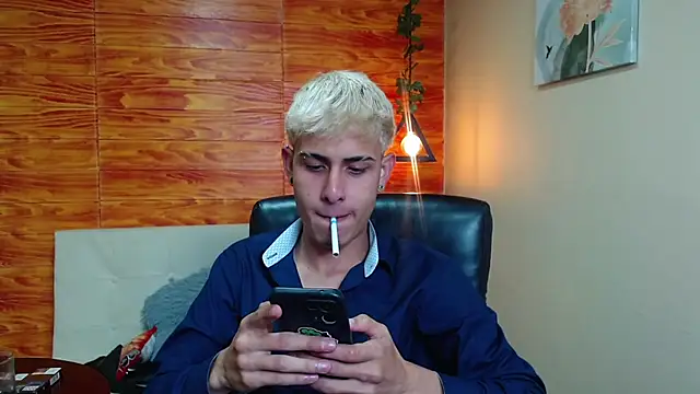 Snapshot of Bastiaan_28 chatting on 12-12-24, 02:26 Bastiaan 28 online show from 12-12-24, 02:26