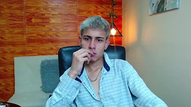 Snapshot of Bastiaan_28 chatting on 12-26-24, 03:16 Bastiaan 28 online show from 12-26-24, 03:16