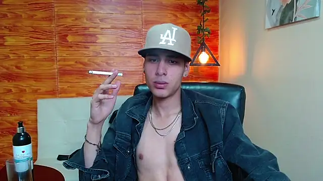 Snapshot of Bastiaan_28 chatting on 01-04-25, 08:17 Bastiaan 28 online show from 01-04-25, 08:17