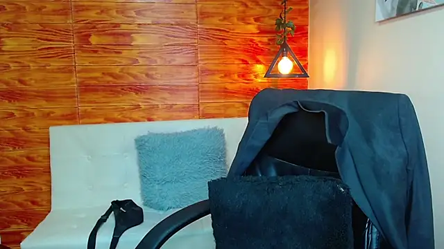 Snapshot of Bastiaan_28 chatting on 01-05-25, 08:52 Bastiaan 28 online show from 01-05-25, 08:52