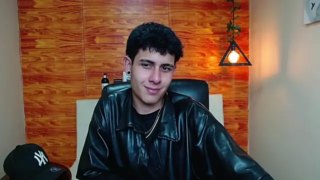 Snapshot of Bastiaan_28 chatting on 01-10-25, 06:53 Bastiaan 28 online show from 01-10-25, 06:53