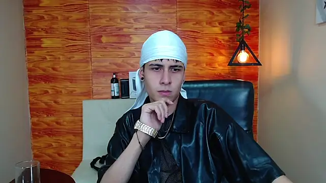 Snapshot of Bastiaan_28 chatting on 01-14-25, 02:19 Bastiaan 28 online show from 01-14-25, 02:19