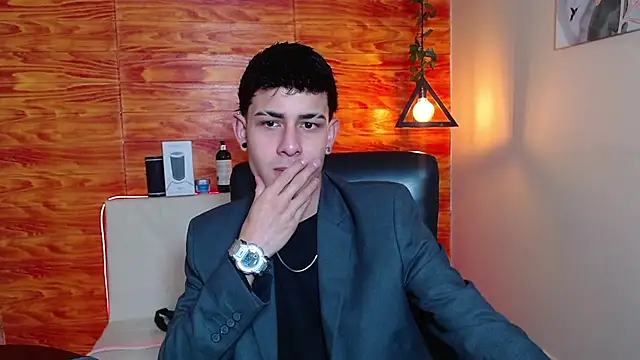 Snapshot of Bastiaan_28 chatting on 01-26-25, 04:51 Bastiaan 28 online show from 01-26-25, 04:51